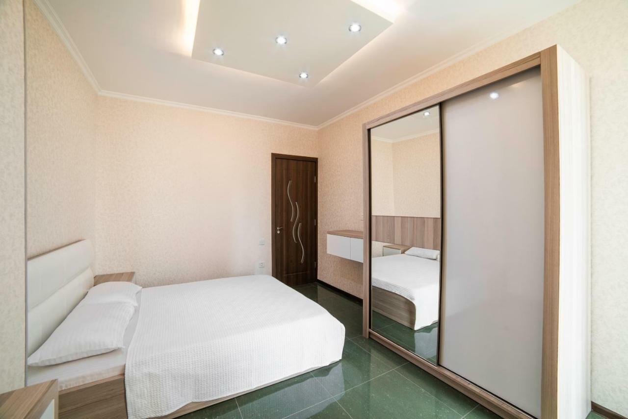 Magnolia - ❀ Cozy Apartment With An Unique Sea View ❀ Batumi Eksteriør billede