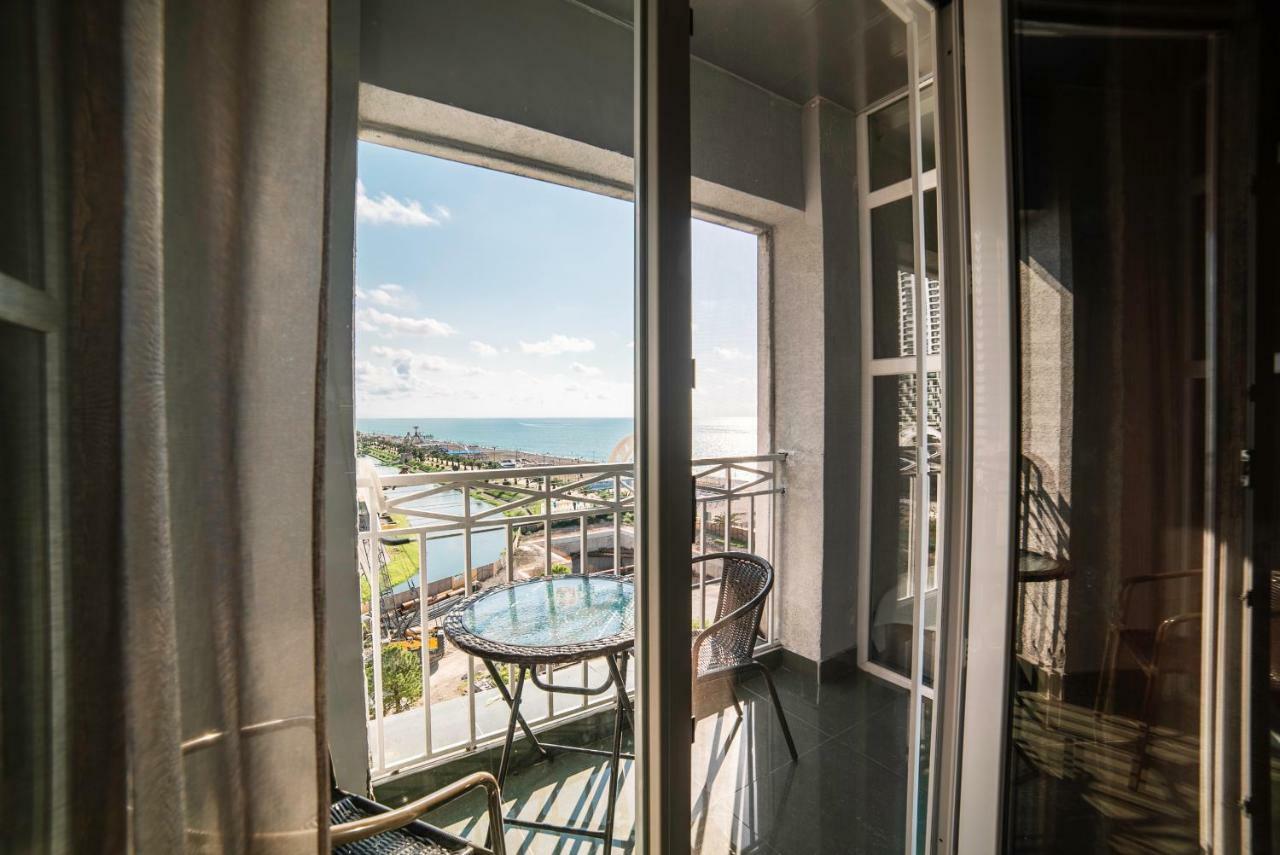 Magnolia - ❀ Cozy Apartment With An Unique Sea View ❀ Batumi Eksteriør billede